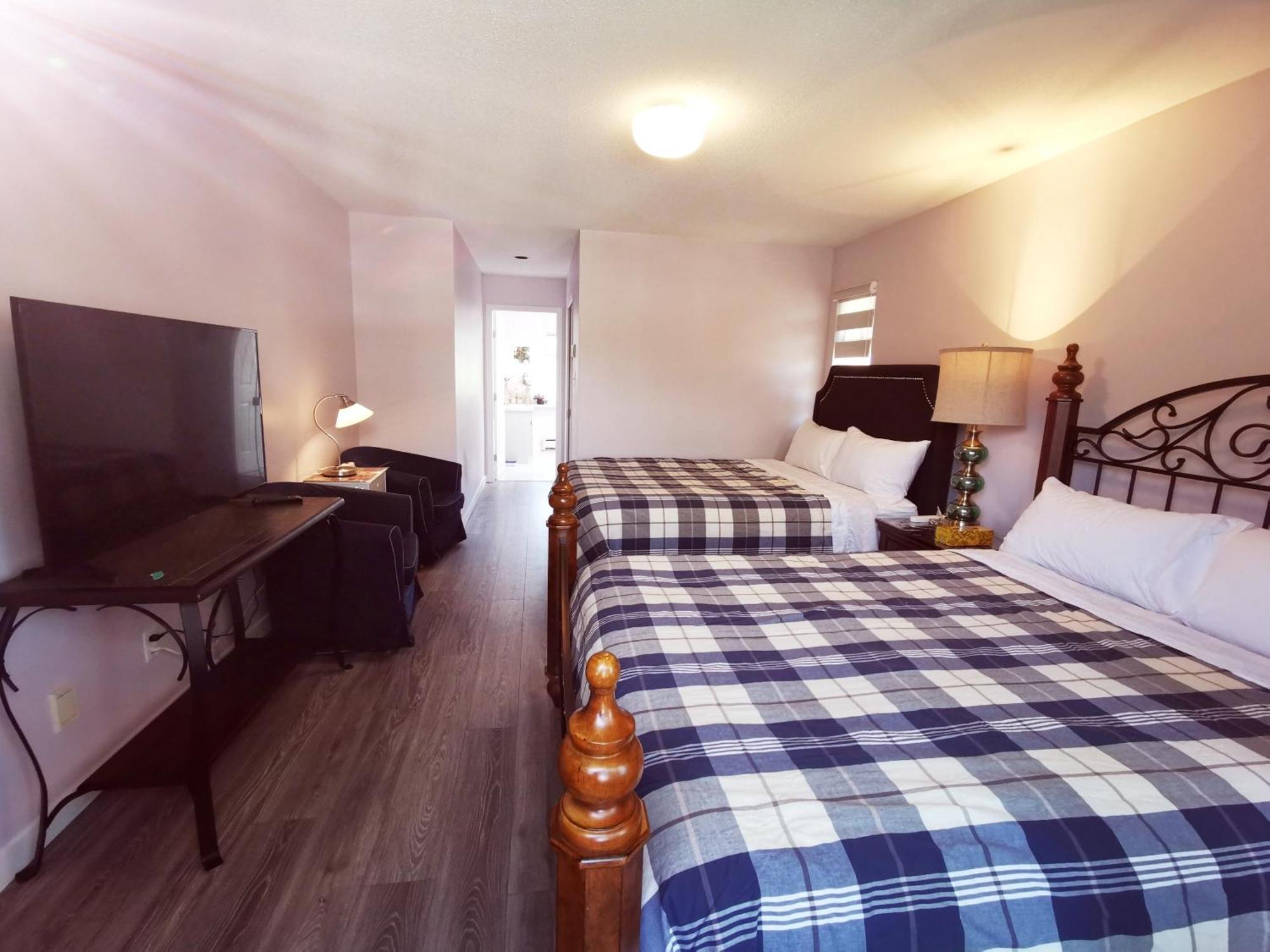 Bed Plus Yvr Richmond Extérieur photo